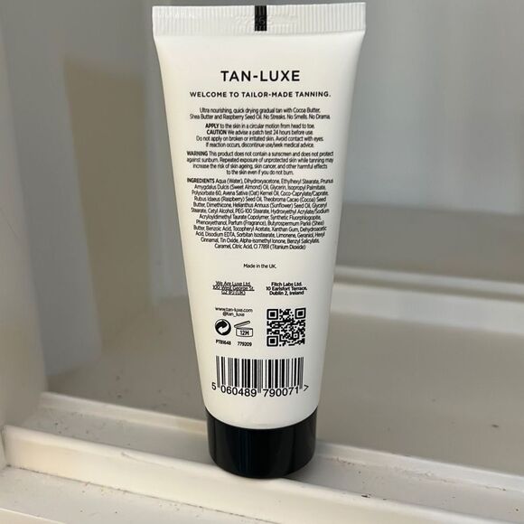 Tan  Luxe  Butter - Picture 2 of 3